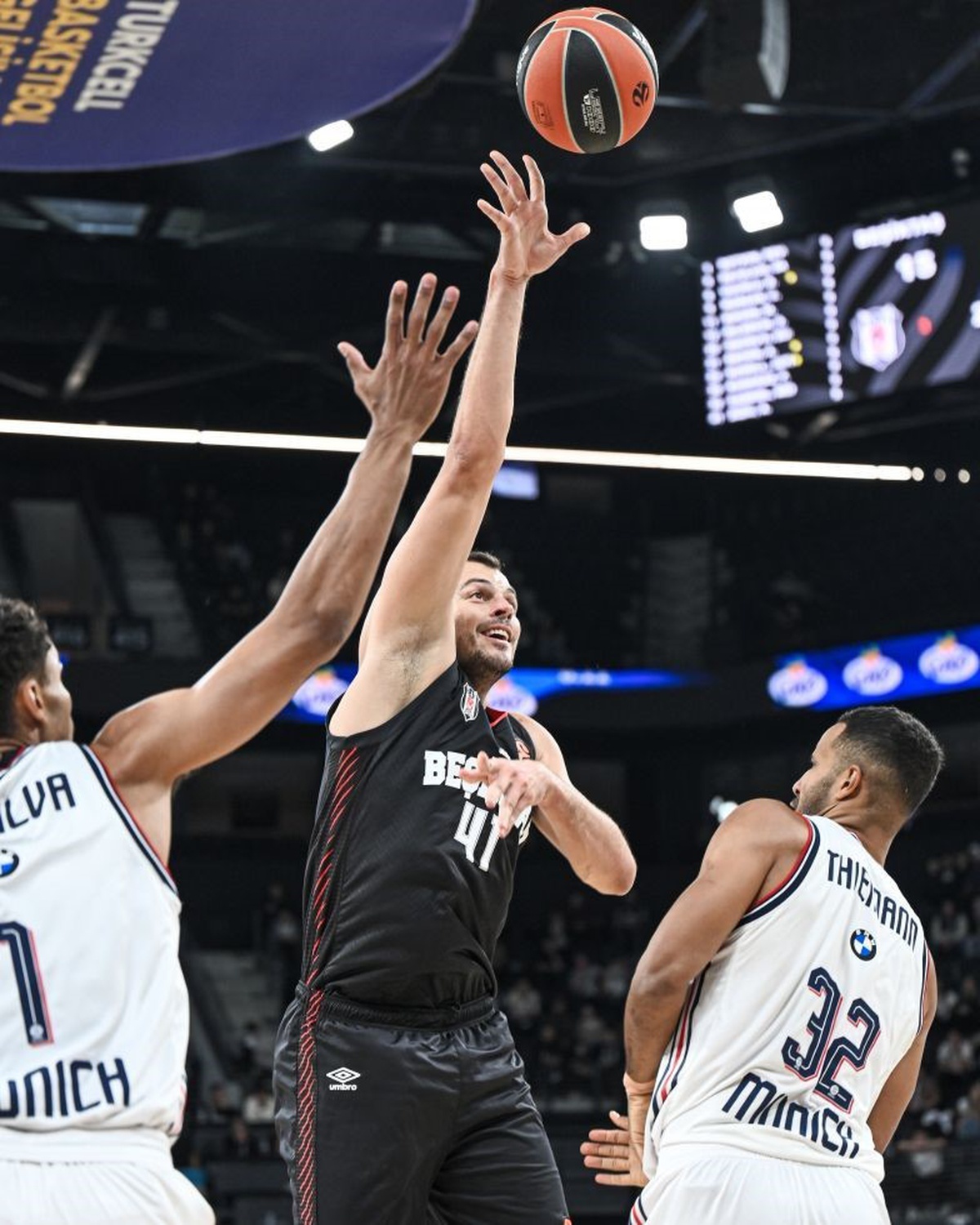 Beşiktaş, Euroleague'in 6. haftasında Bayern Münih'i 95-87 mağlup etti
