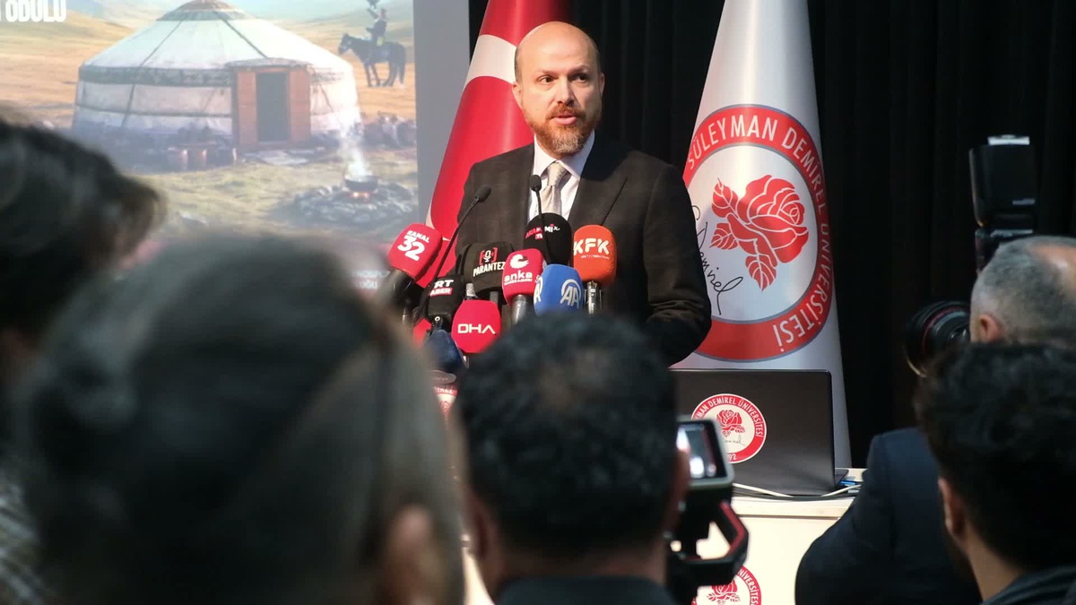 Bilal Erdoğan SDÜ'de iyi insanlara daha çok çalışma ve dayanışma çağrısı yaptı