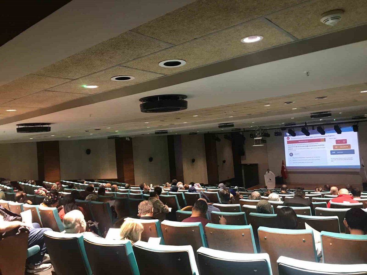 Düzce Üniversitesi personeline iş sağlığı ve güvenliği eğitimi veriliyor