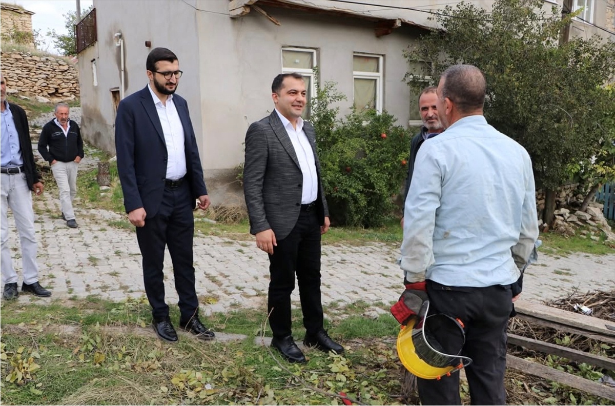 Elazığ Keban Kaymakamı Onur, Dürümlü köyünde sorunları dinledi
