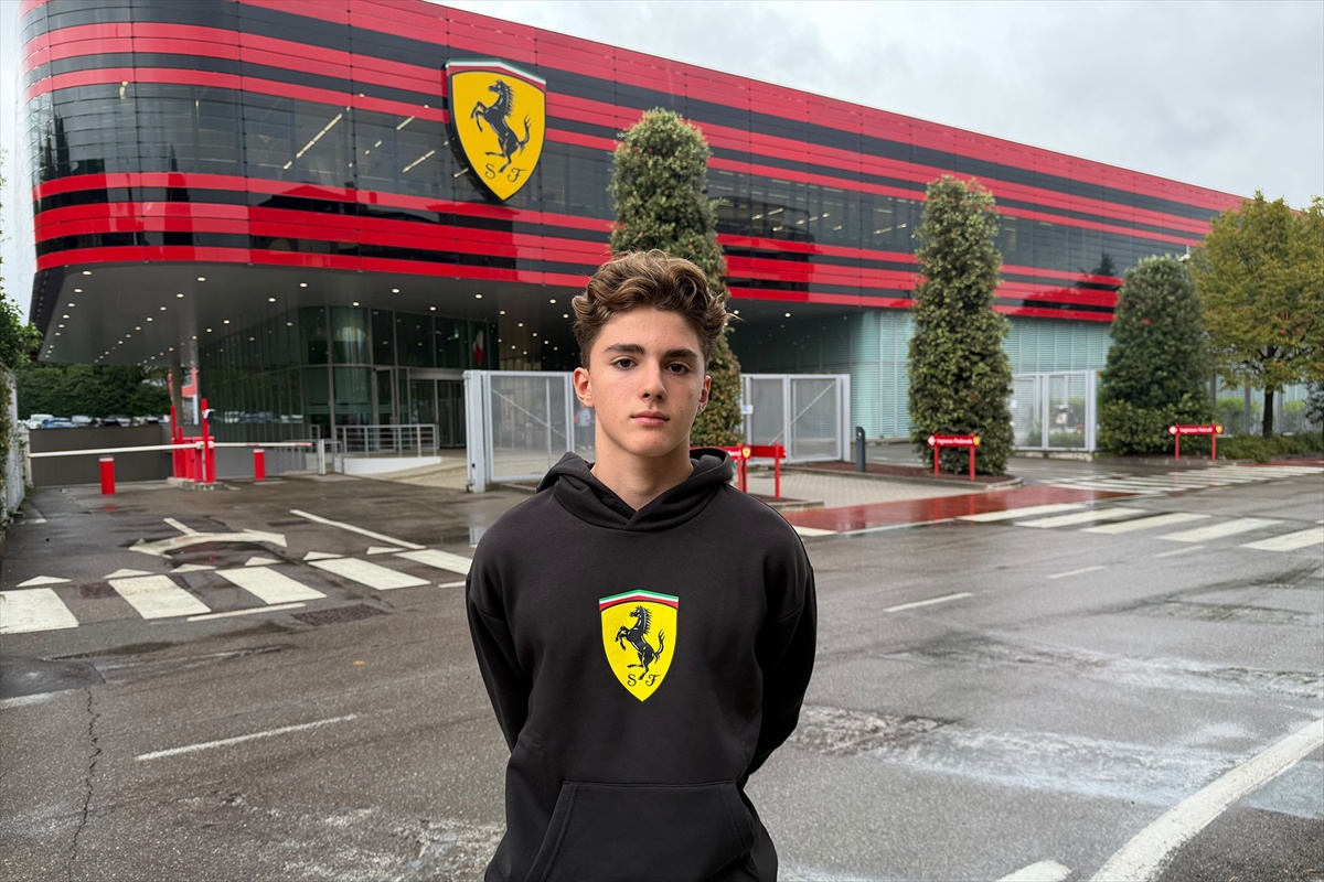 Ferrari Sürücü Akademisi'ne kabul edilen Alp Aksoy, 2027'de FIA FRECA'da yarışacak