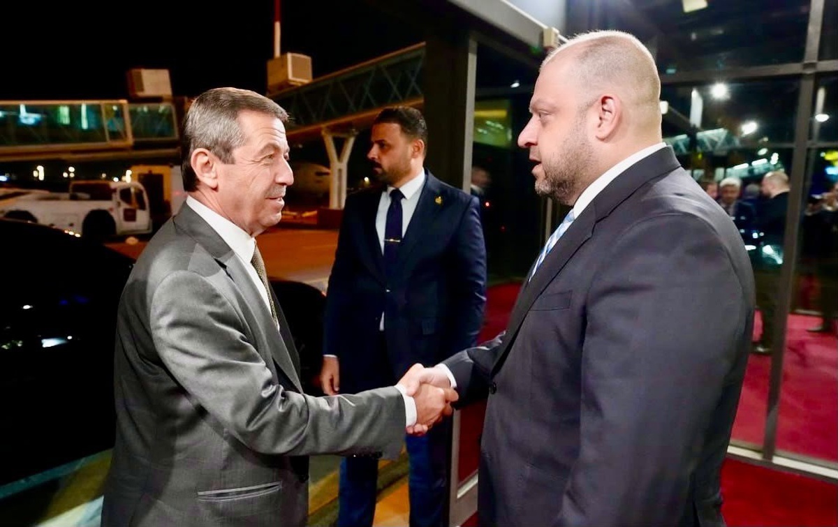 KKTC Dışişleri Bakanı Tahsin Ertuğruloğlu, İİT 52. Oturumu için Bağdat'a geldi