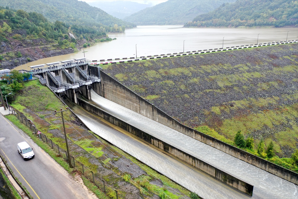 Kocaeli Başiskele'de Yuvacık Barajı'nda doluluk sağanakla yüzde 80'e çıktı