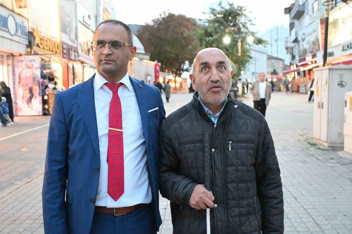 Kütahya’da görme engellilerin kılavuz yol mücadelesi: 'Bu yollar bizim hayat yolumuz'