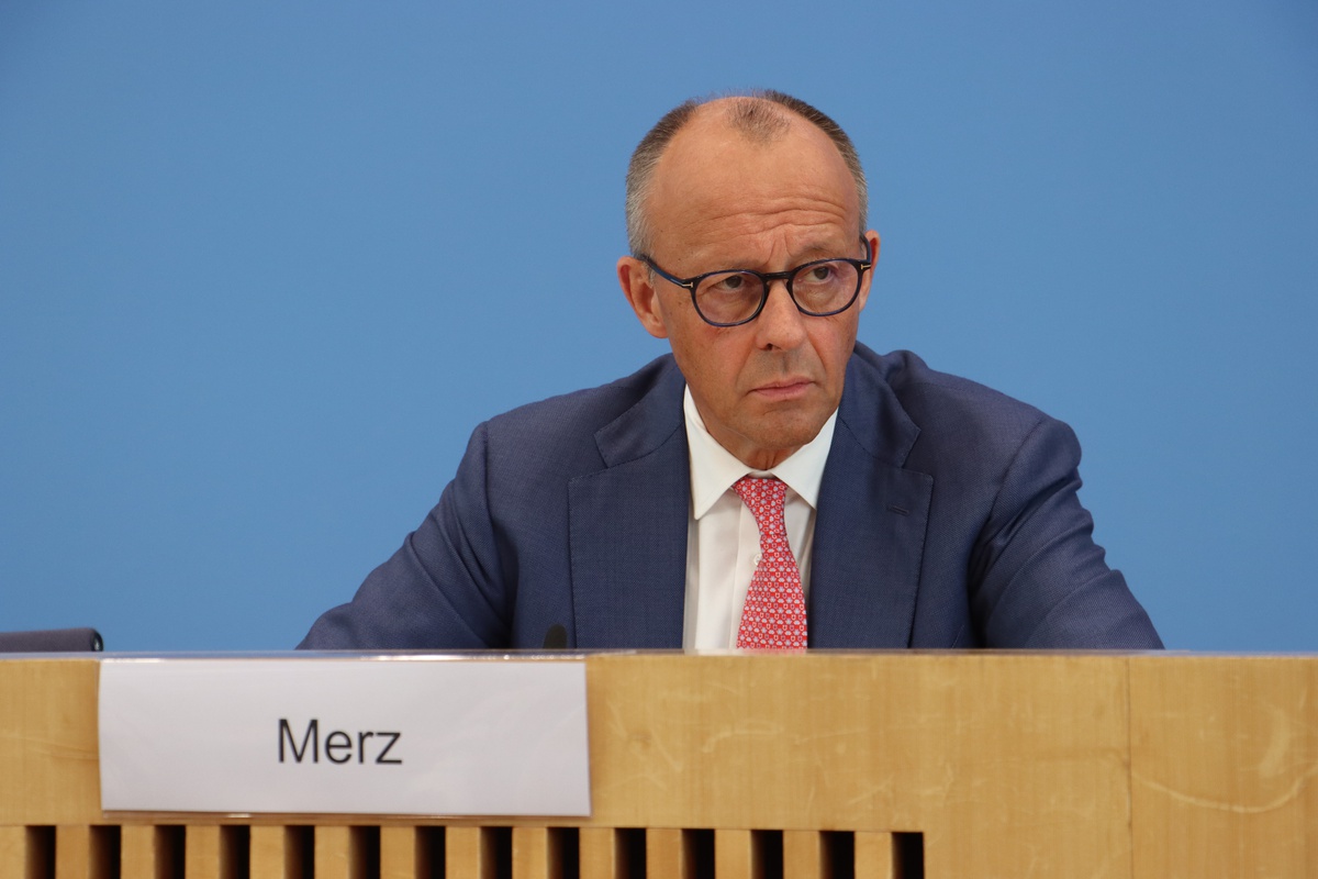 Merz, AB'de dondurulmuş 210 milyar euroluk Rus varlığının ABD kontrolünü reddetti