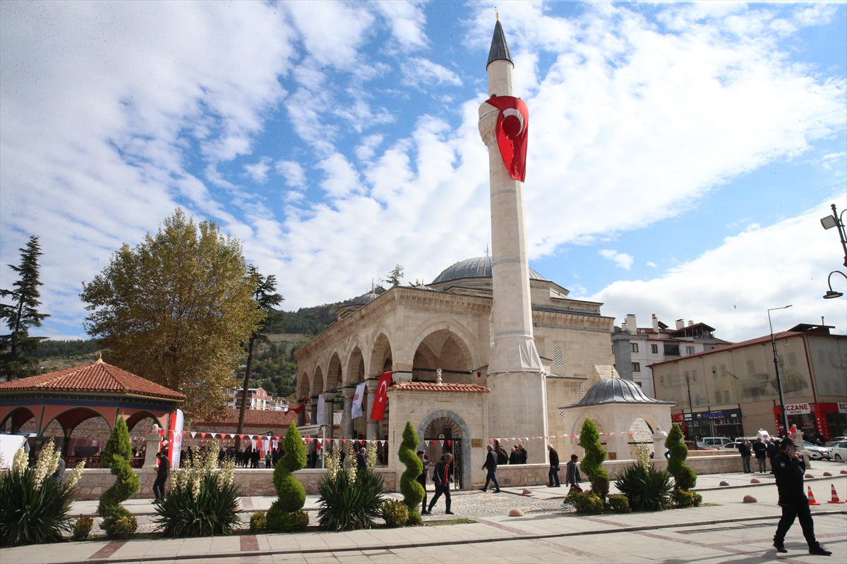 Tokat'ta Gülbahar Hatun Camisi 2022'de başlayan restorasyonun ardından ibadete açıldı