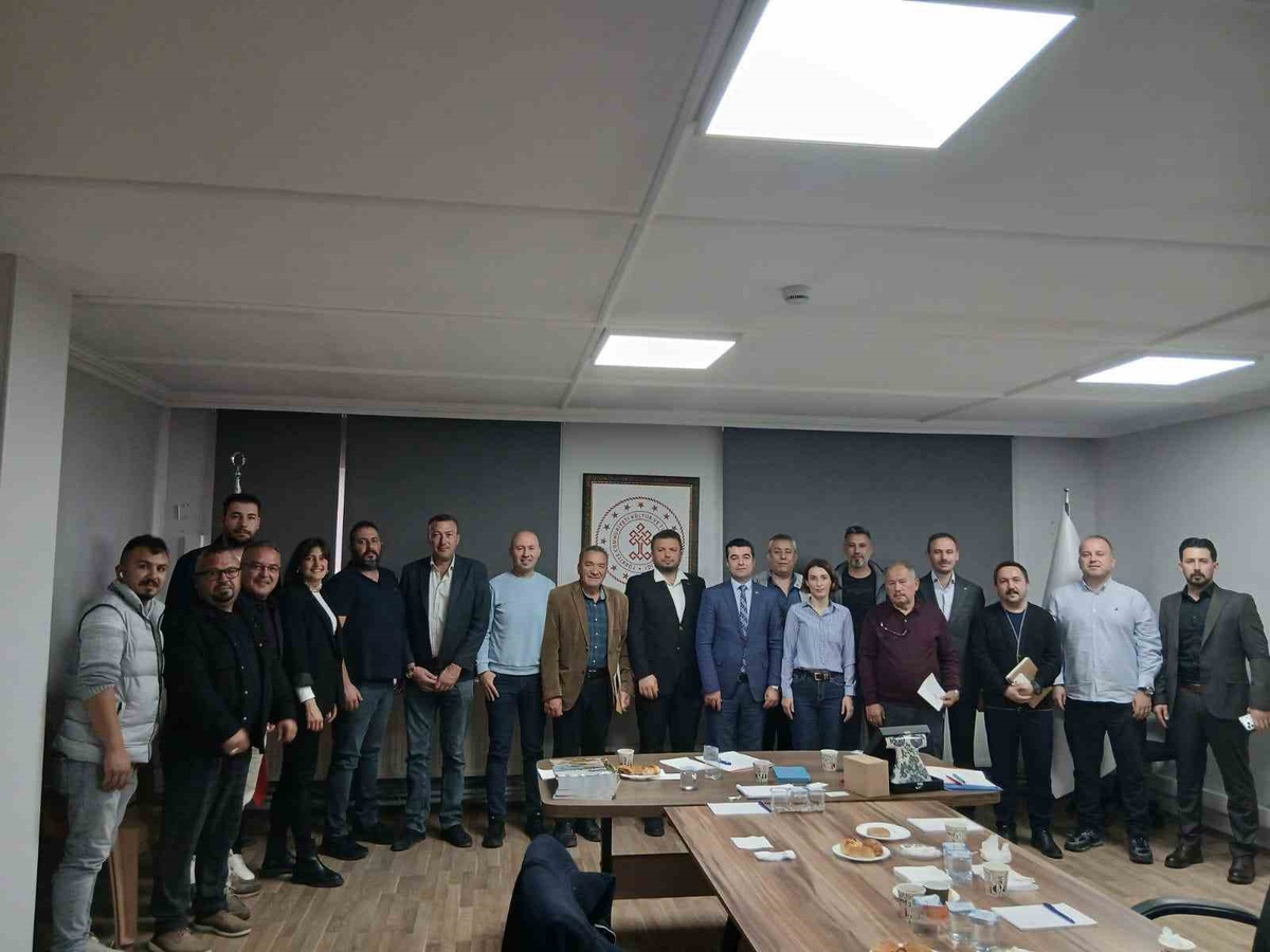 Uşak'ta turizm için İl Kültür ve Turizm Müdürlüğü ile TÜRSAB toplantı yaptı
