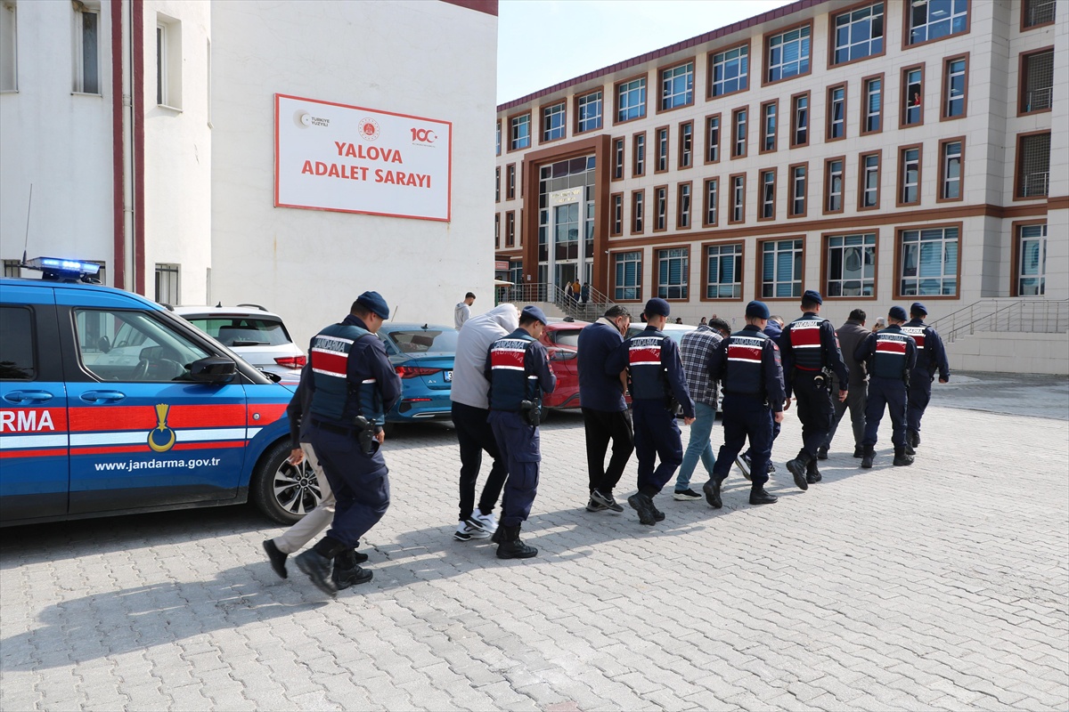 Yalova merkezli 6 ildeki dolandırıcılık operasyonunda 8 şüpheliden 6'sı tutuklandı