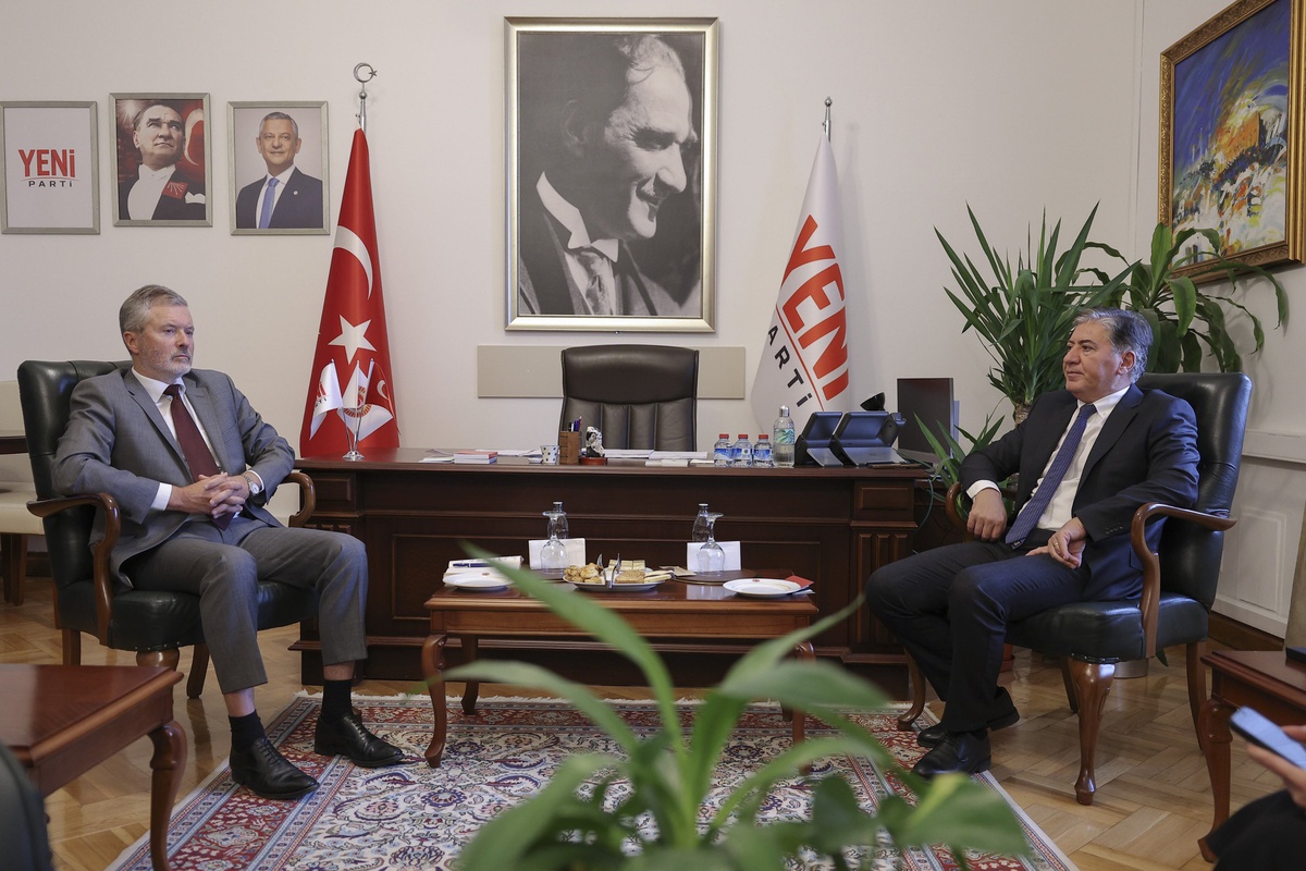 YENİ Parti Grup Başkanvekili Emir, Norveç Büyükelçisi Gaarder'ı TBMM'de ağırladı