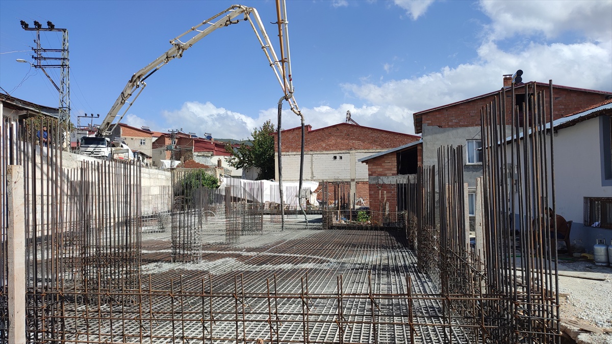 Adıyaman Çelikhan'da 500 kişilik Merkez Camisi'nin birinci kat temeli atıldı