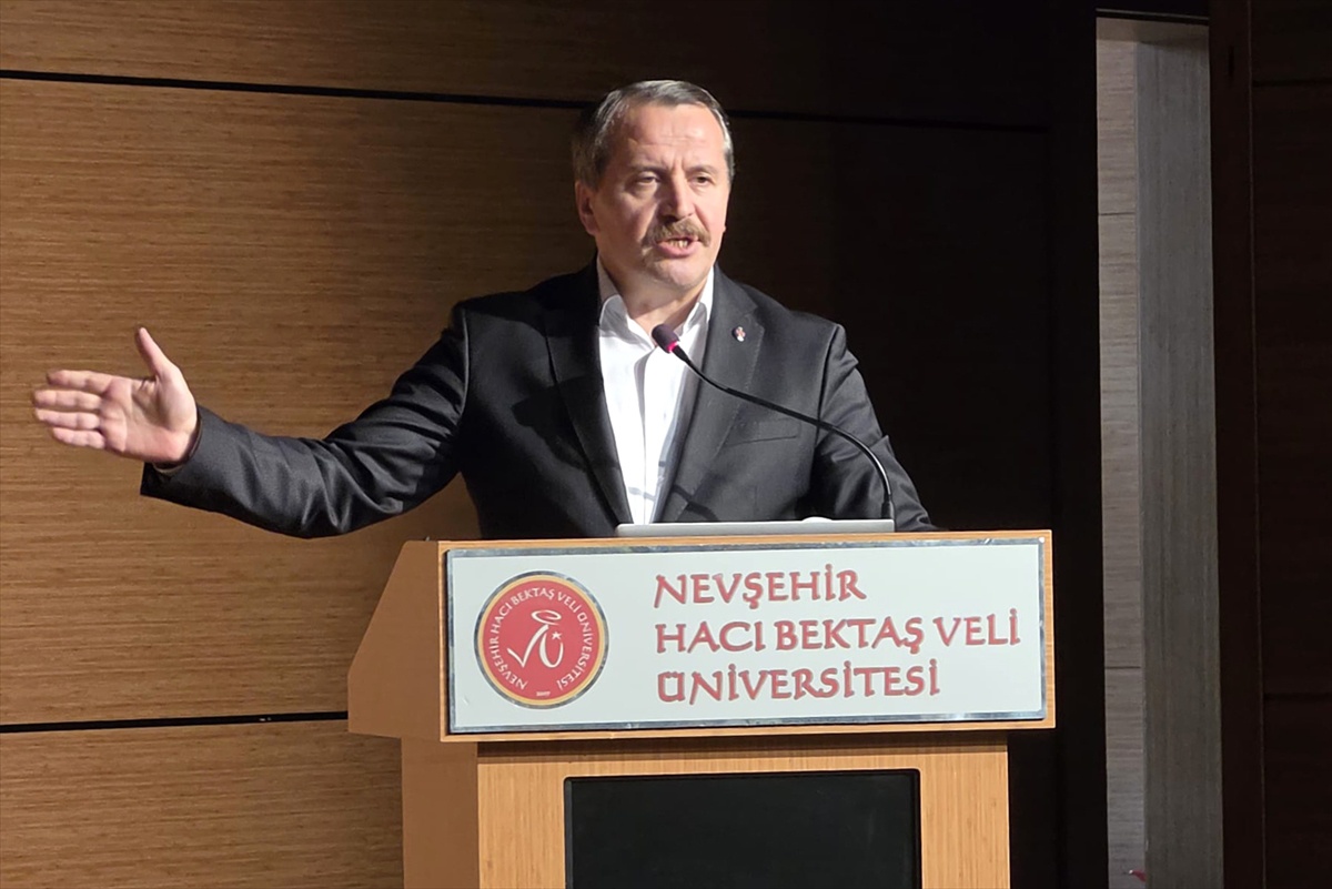 Ali Yalçın, Nevşehir'deki Zeki Soyak sempozyumunda mirasının sürdüğünü söyledi