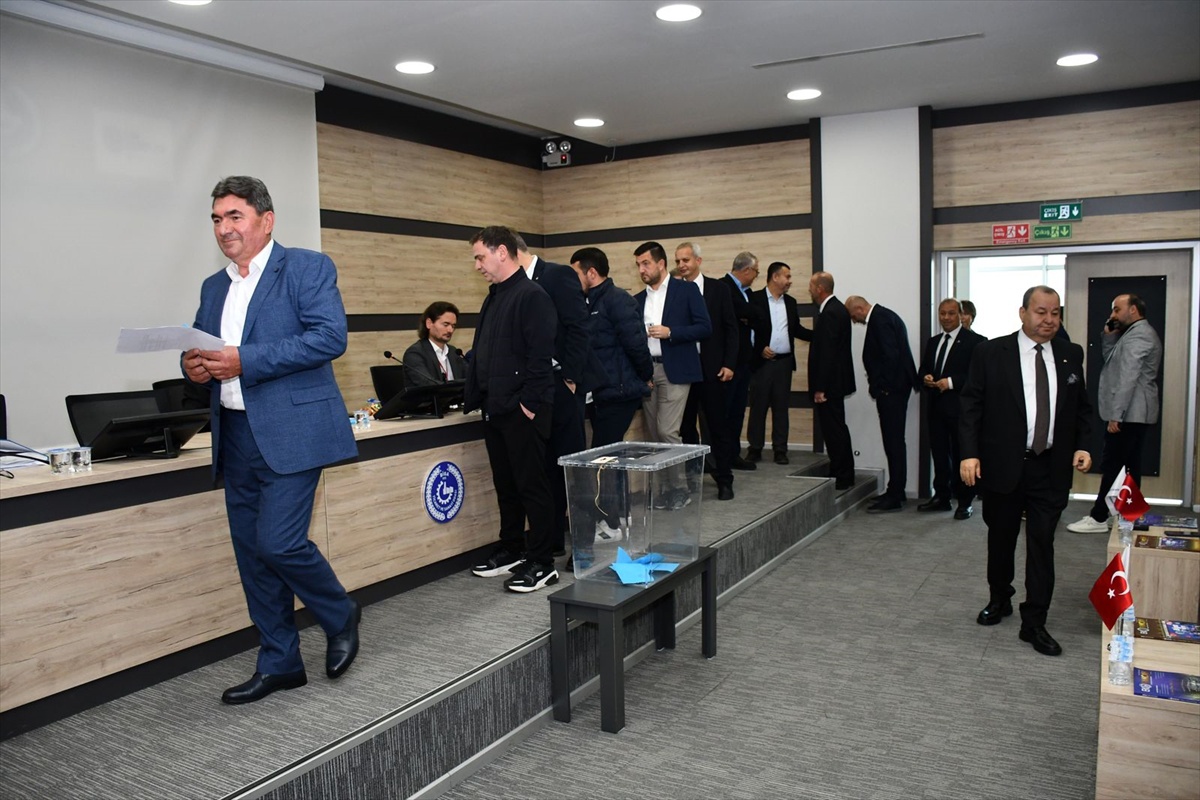 Biga TSO'da Tevfik Başarır meclis başkanı, Şadan Doğan 4. kez yönetim kurulu başkanı oldu