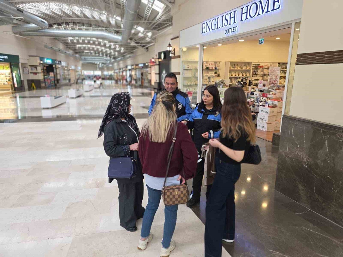 Bilecik Bozüyük'te polis 52 vatandaşa sahte para ve dolandırıcılık uyarısında bulundu