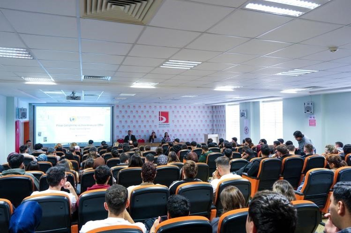 BŞEÜ'de öğrencilere TÜBİTAK 2209-A/B proje başvuru eğitimi verildi