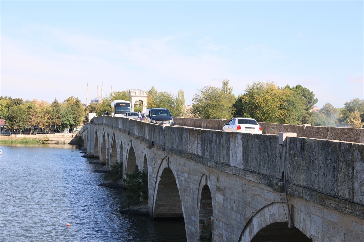 Edirne'de Tunca ve Meriç köprülerinde tek yön uygulaması sona erdi