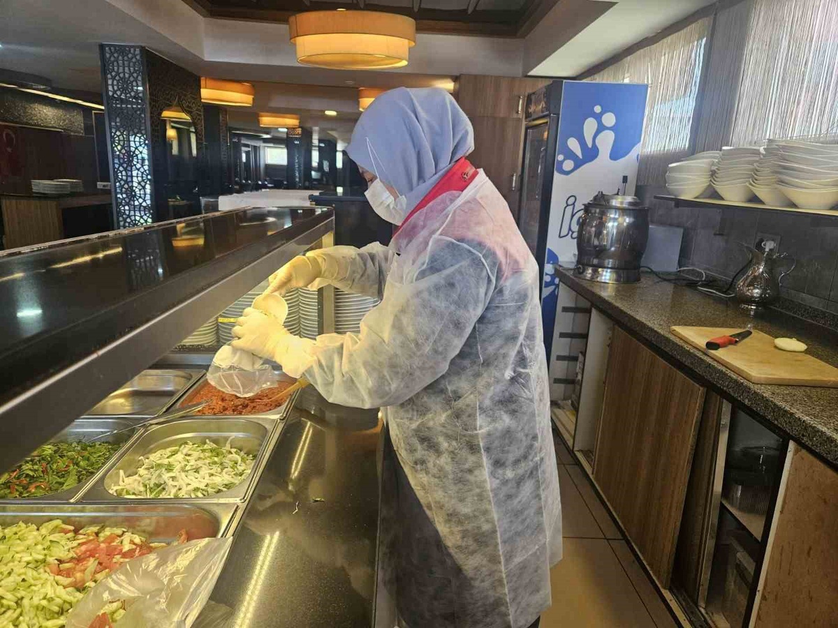 Erzurum İl Tarım ve Orman ekipleri bir haftada 349 gıda işletmesini denetledi