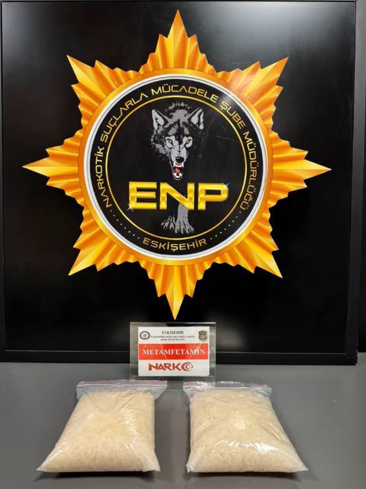 Eskişehir narkotik ekipleri 2 kilogram metamfetaminle 1 şüpheliyi gözaltına aldı