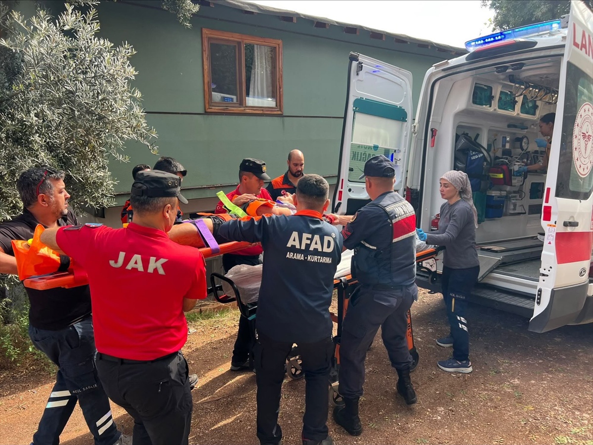 JAK timleri Antalya Konyaaltı'da kaybolan kişiye yaklaşık 19 kilometre uzakta ulaştı