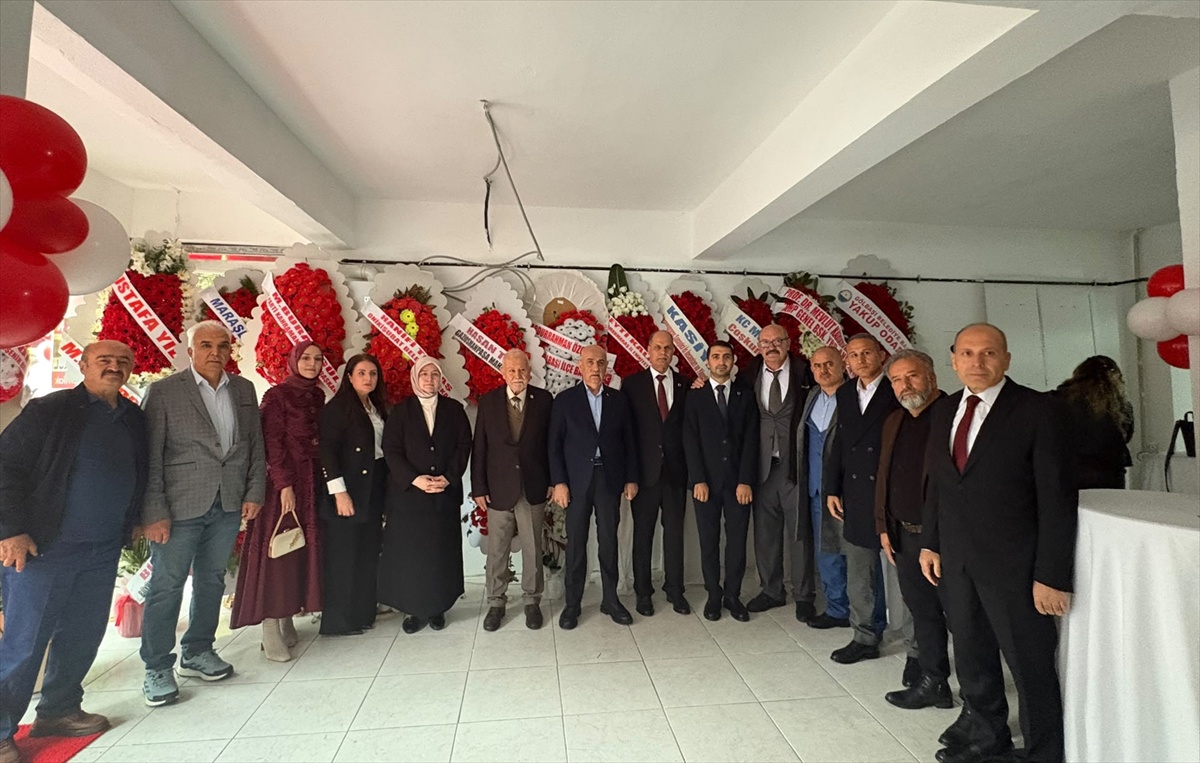 Kahramanmaraşlılar Derneği Gölbaşı'nda açıldı, törene Bakan Kirişci katıldı