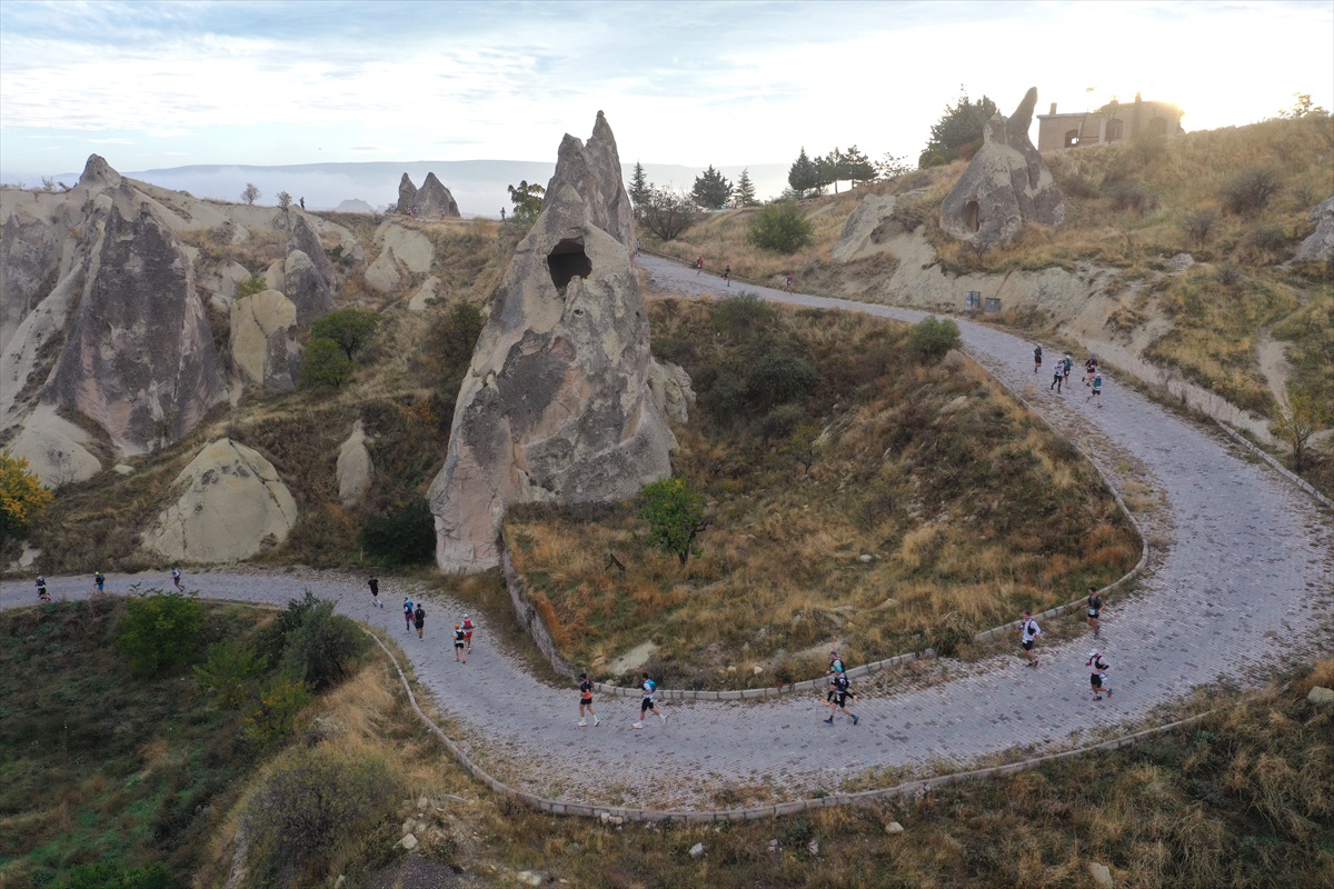 Kapadokya Ultra Trail, 78 ülkeden yaklaşık 3 bin sporcuyla Ürgüp'te başladı