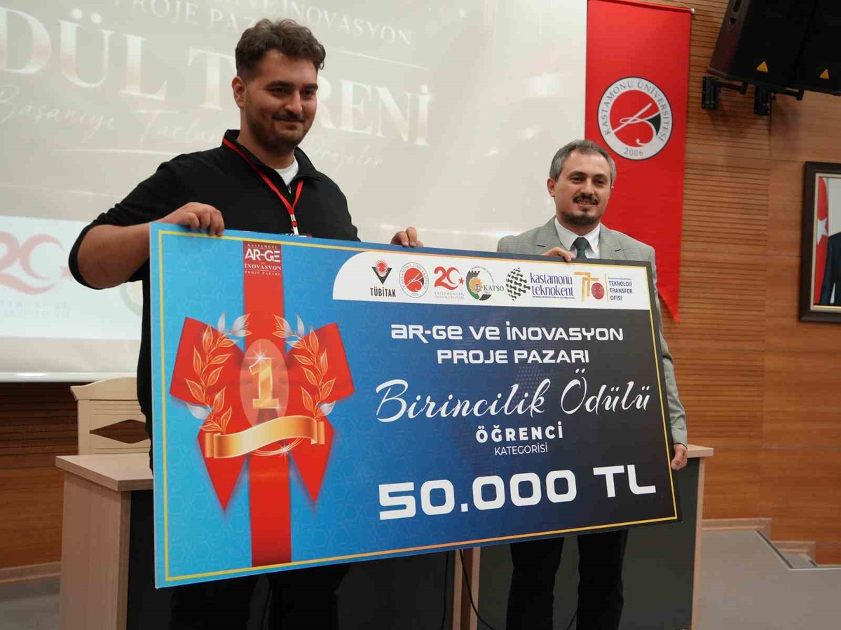 Kastamonu Üniversitesi'nin Proje Pazarı'nda 82 projeden 19'u ödül aldı
