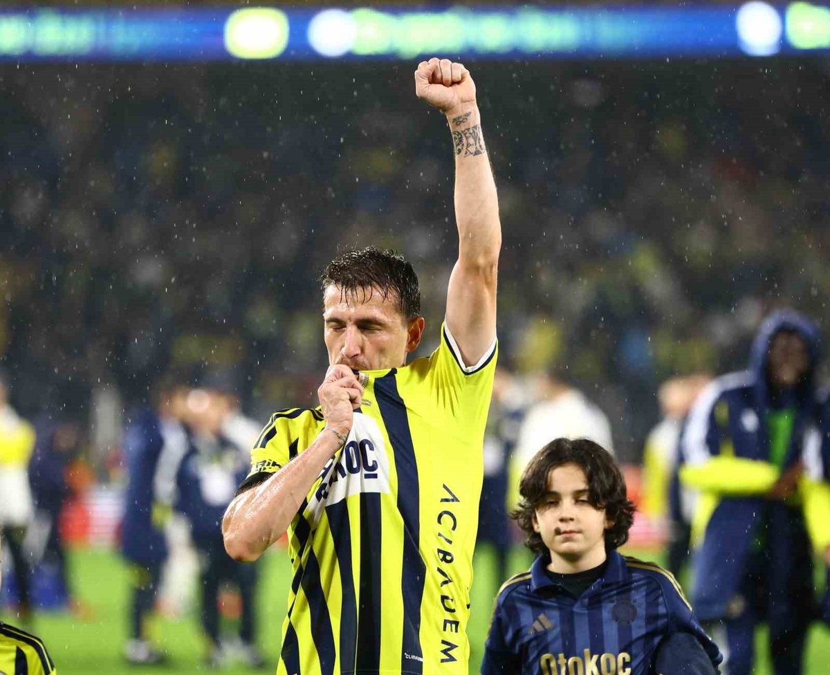 Mert Hakan Yandaş 568 gün sonra Fenerbahçe formasıyla Alanyaspor maçında sahaya çıktı