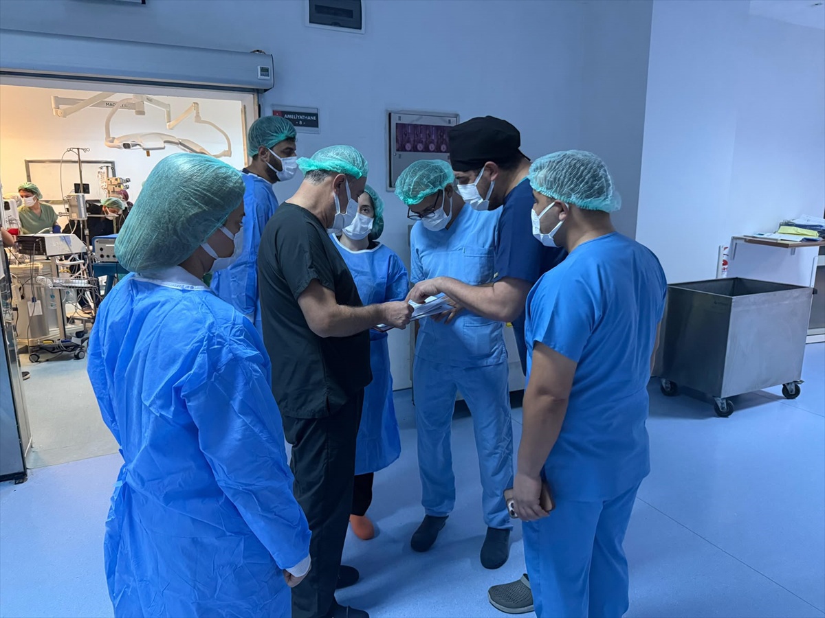 Şanlıurfa'da beyin ölümü gerçekleşen çocuğun organları 3 hastaya gönderildi