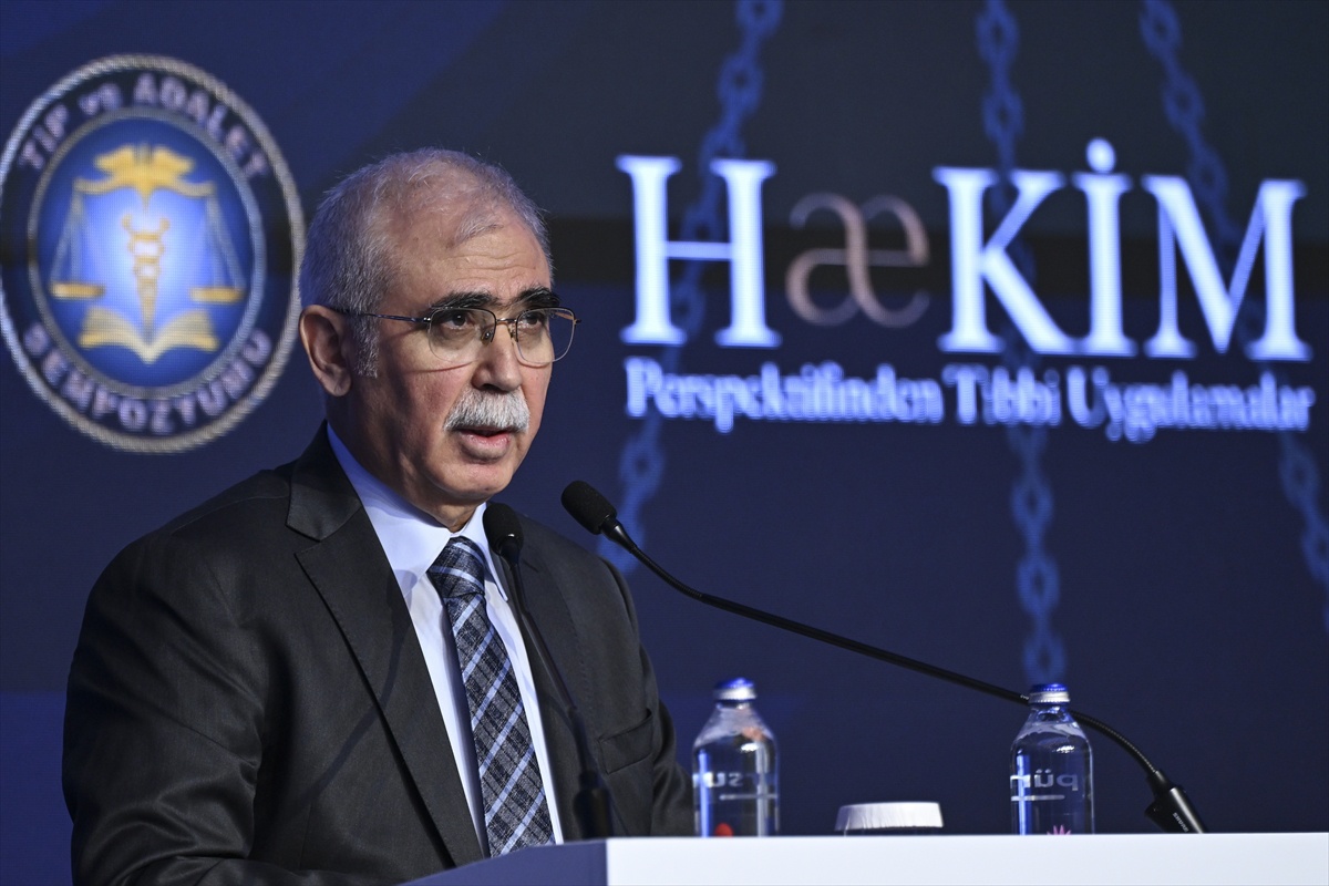 Tıp ve Adalet Sempozyumu başladı, Kerkez hekimlikte yargılanma tehdidine dikkat çekti