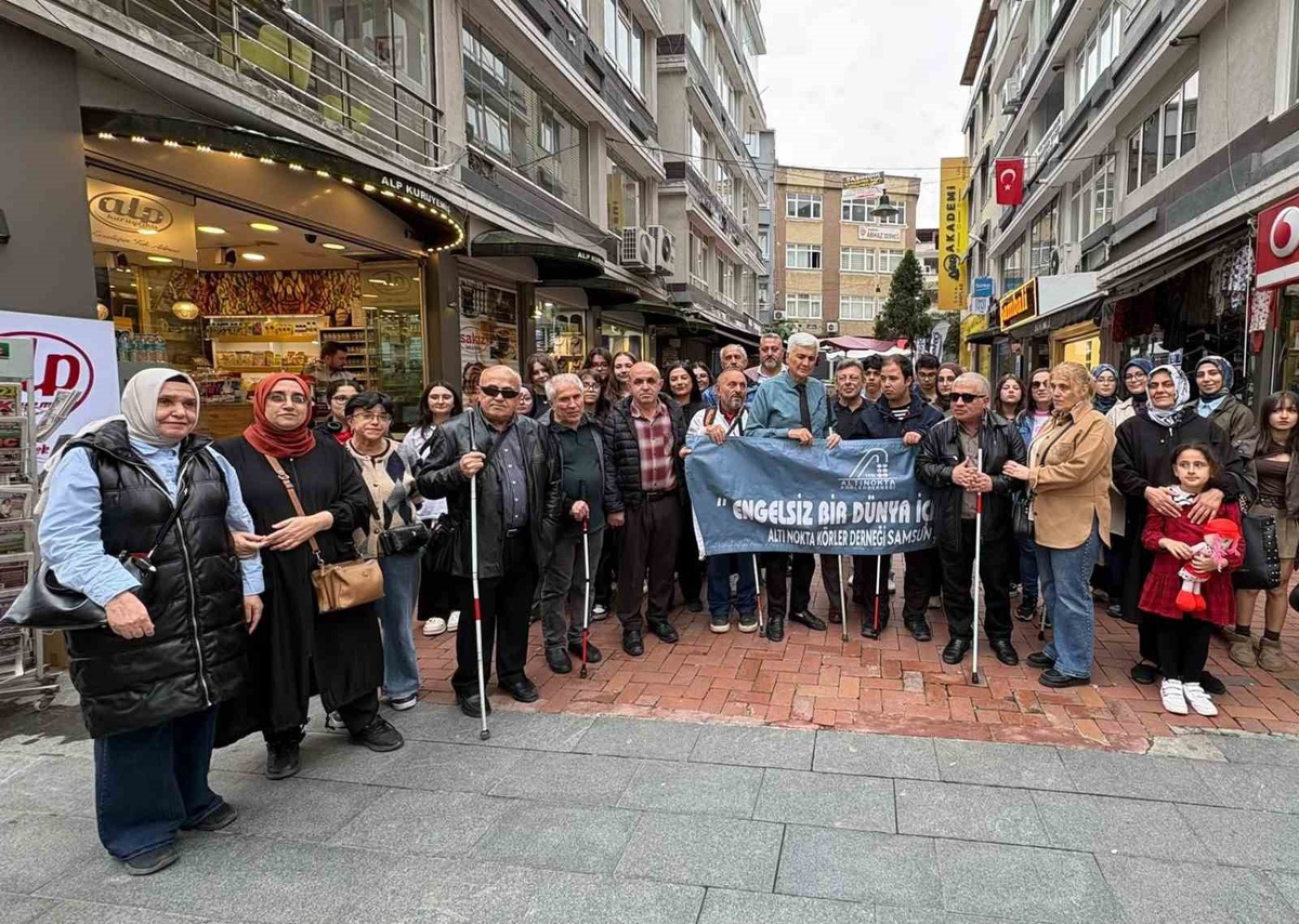 Ufuk Gürbüz, görme engelliler için kaldırımlardaki engellerin kaldırılmasını istedi