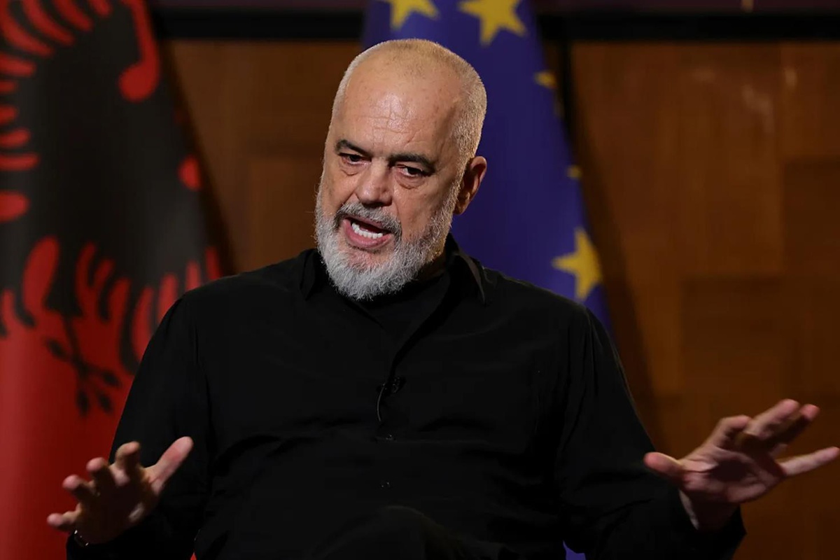 Arnavutluk Başbakanı Rama: Başbakanlığı hedef alan patlayıcı yüklü dron etkisiz hale getirildi