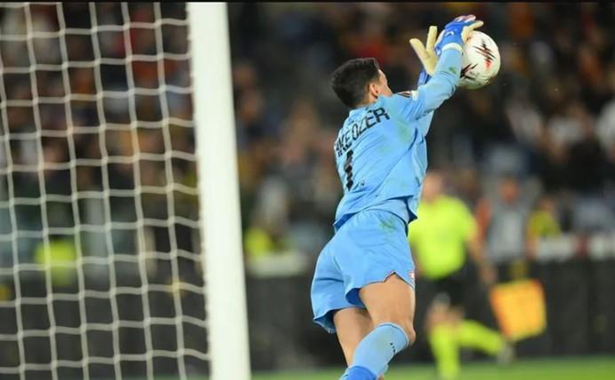 Berke Özer Lille Galatasaray maçında yok mu, Berke Özer sakatlandı mı?