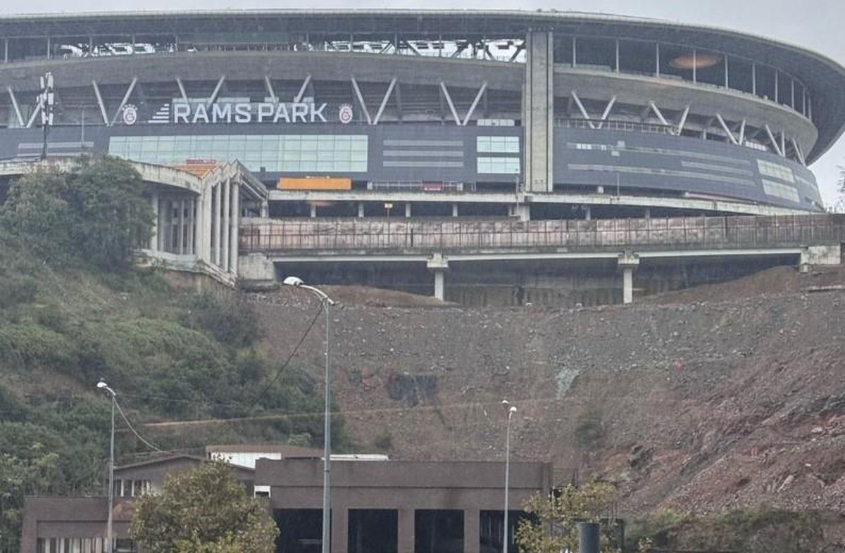 Galatasaray stadı kayıyor mu, Rams Park duvarları çatladı mı?