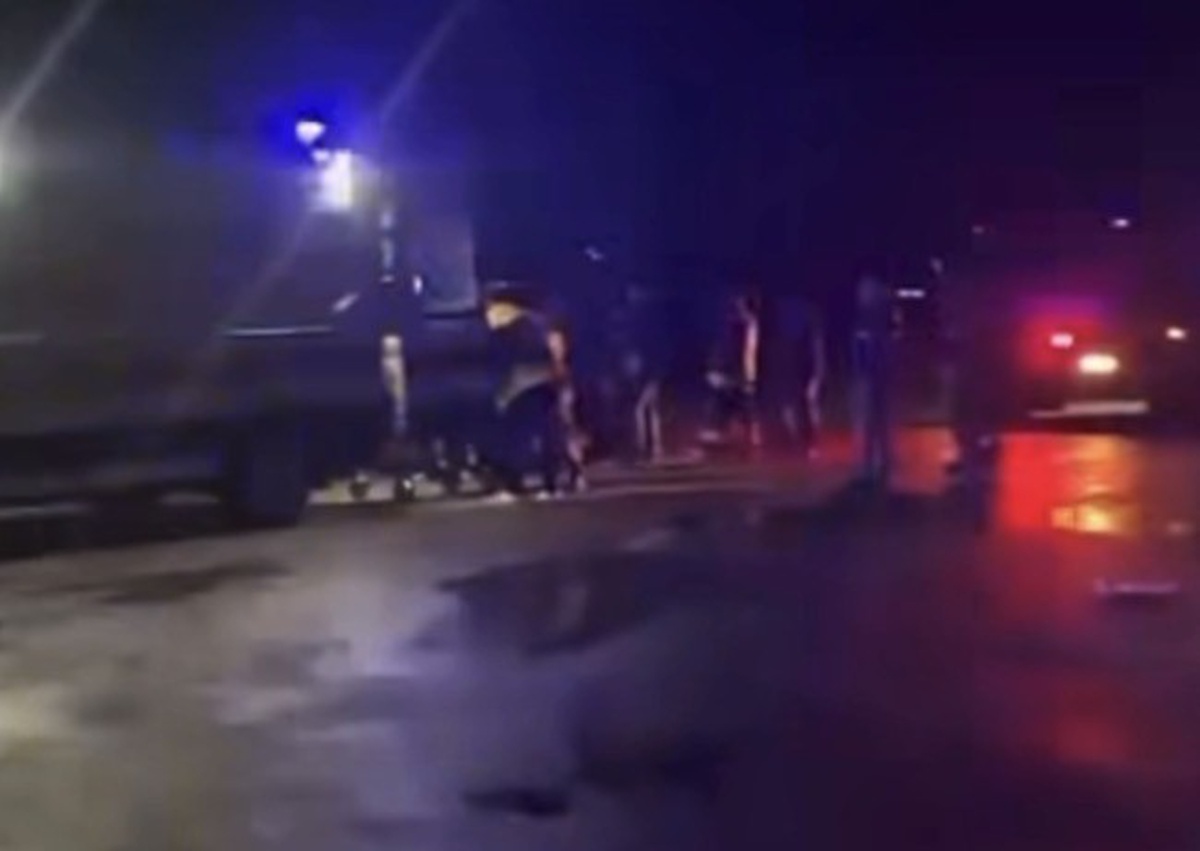 Gaziantep'in Nurdağı ilçesinde iki ayrı kazada toplam 21 kişi yaralandı