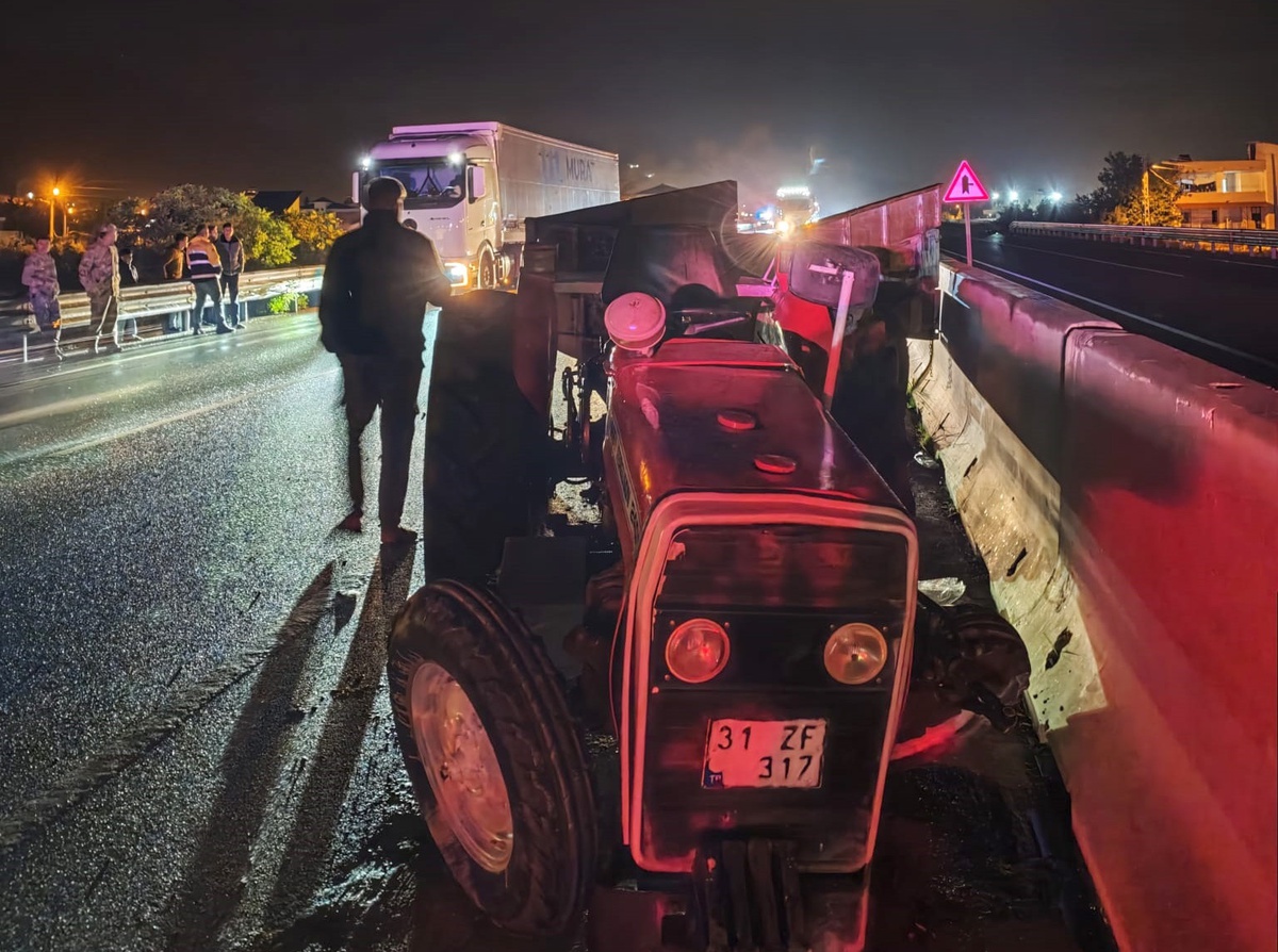 İslahiye'de TIR ile çarpışan traktörün 79 yaşındaki sürücüsü hastanede öldü