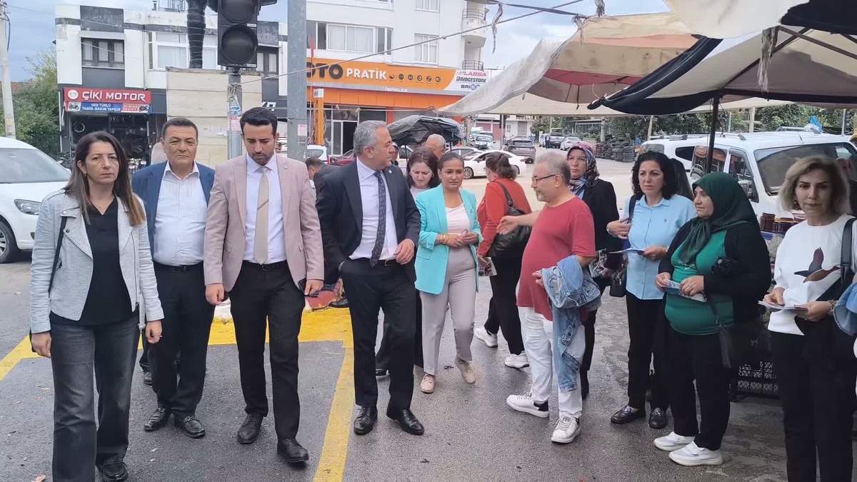 İYİ Parti Kadirli'de 85 yaşındaki kadının sorunlarını dinledi: Çalışmadığım gün açım