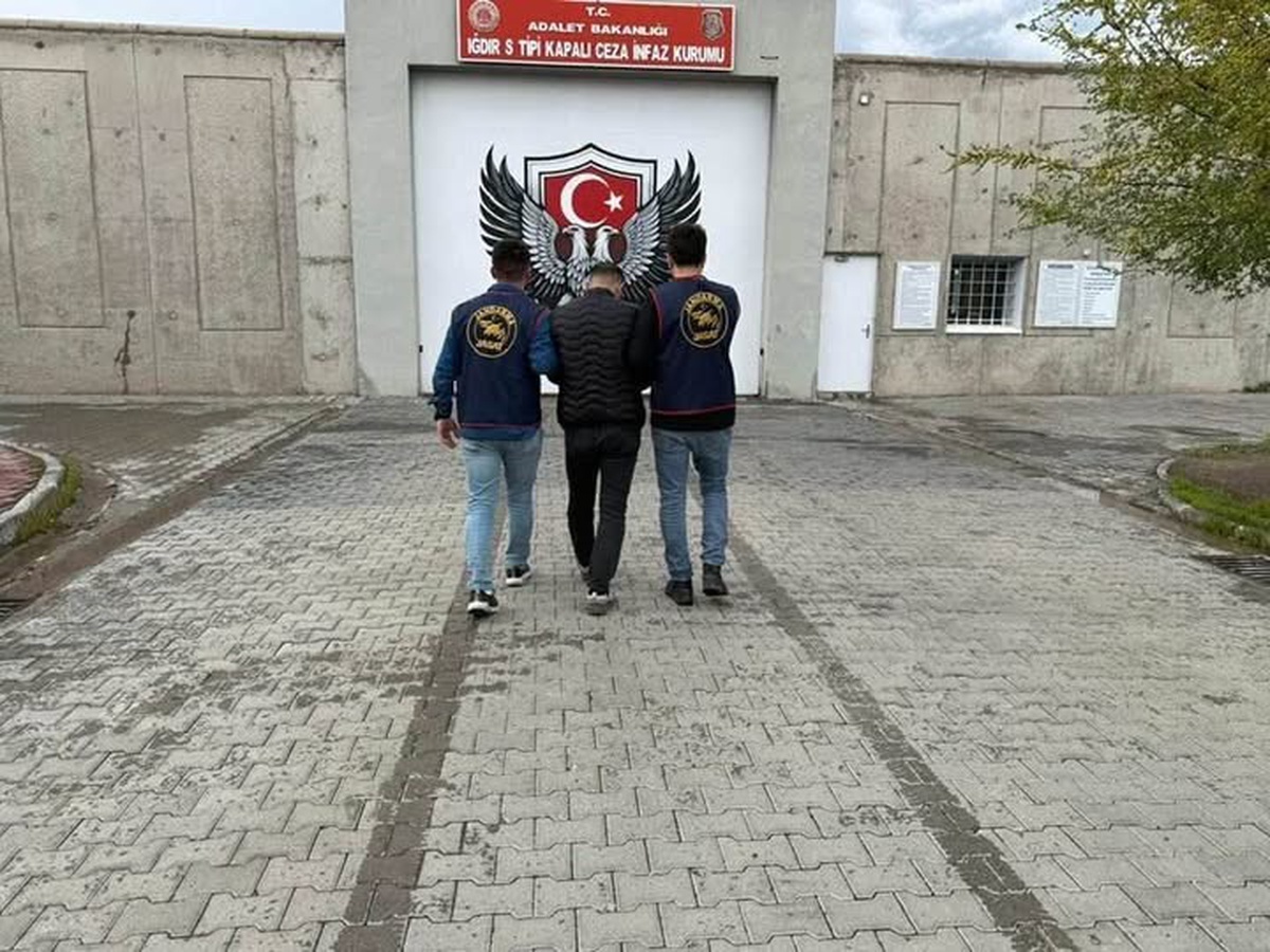 JASAT, Iğdır'da 11 yıl 1 ay hapis cezasıyla aranan şahısı yakaladı