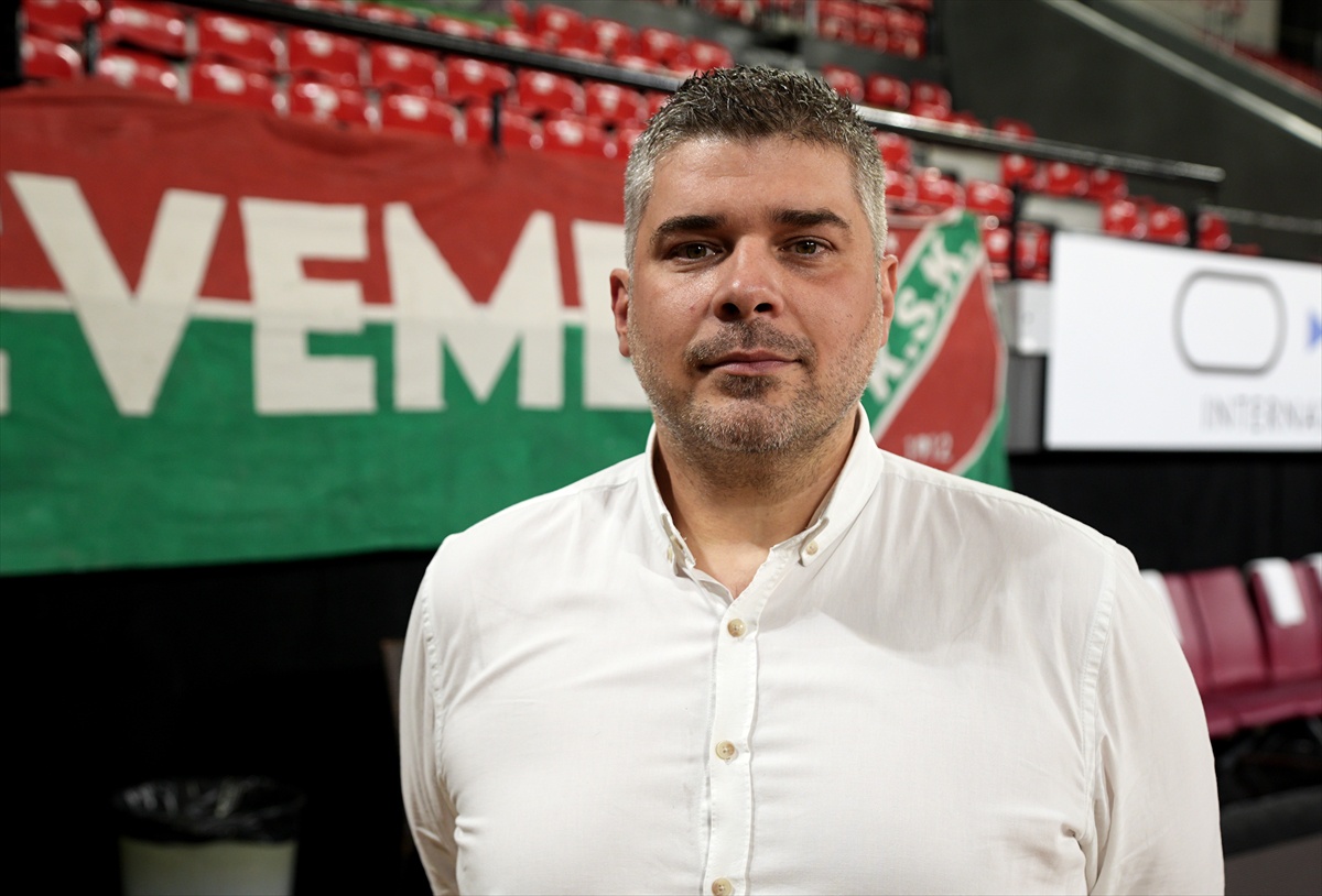 Karşıyaka Basketbol, 1 milyon dolar civarı borca rağmen önce ligde kalmayı hedefliyor