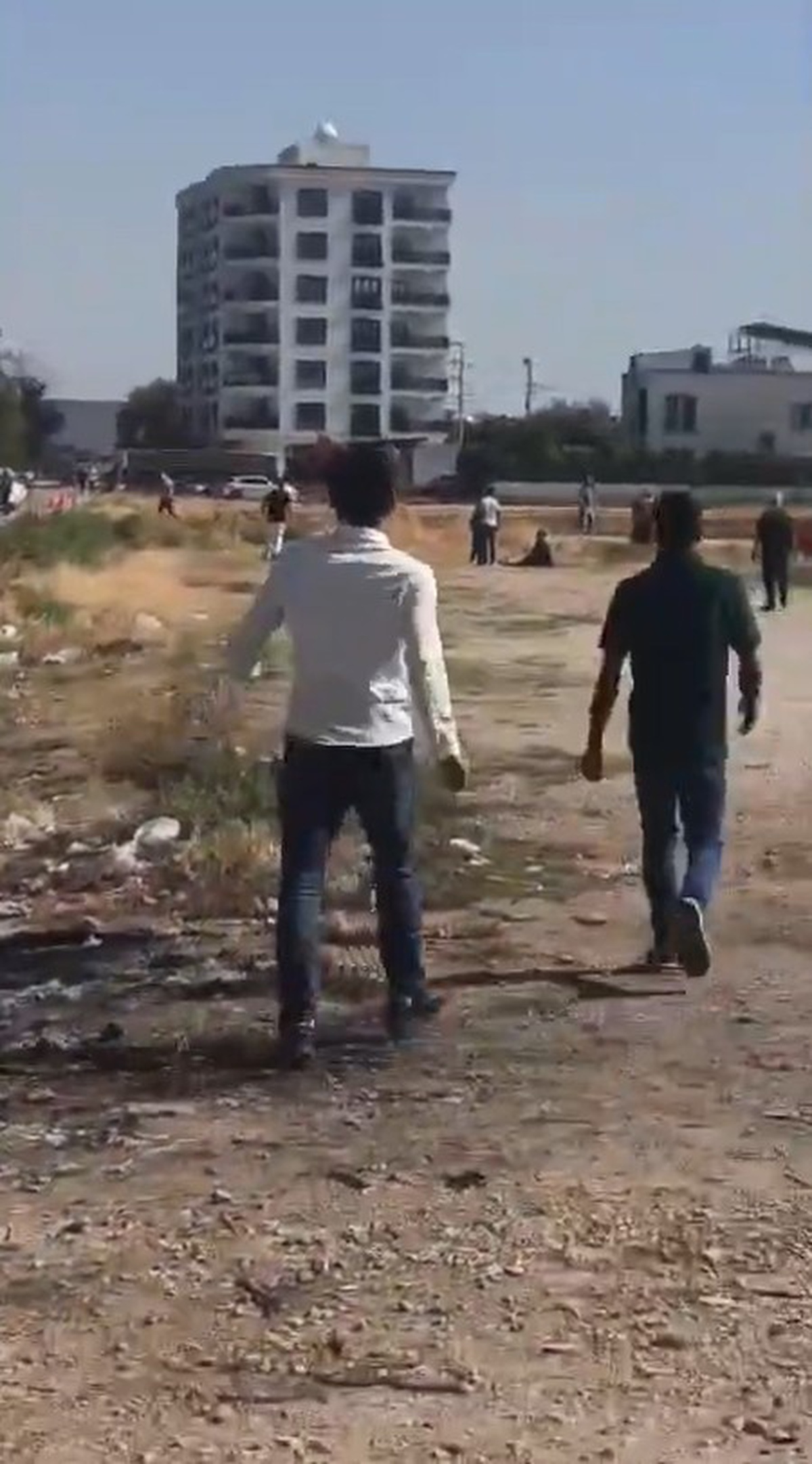 Kızıltepe'de adliye karşısında silahlı sopalı kavgada 6 kişi yaralandı