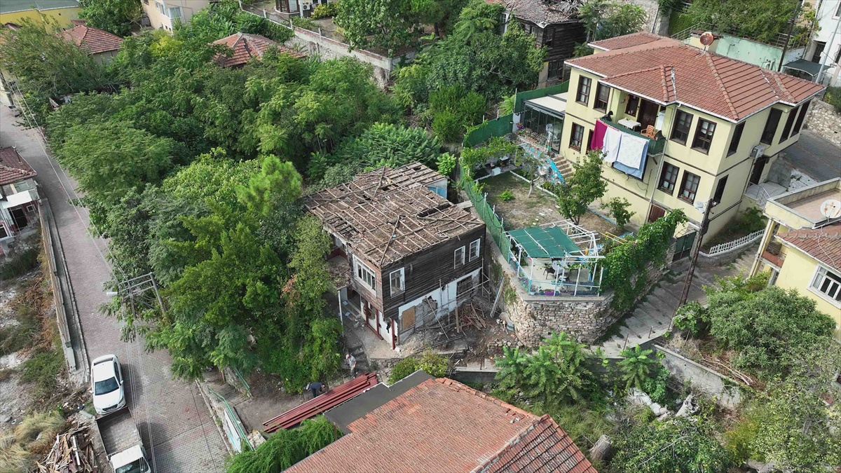 Kocaeli İzmit'teki tarihi yapı yaklaşık 180 günde eğitim ve kurs merkezine dönüşecek