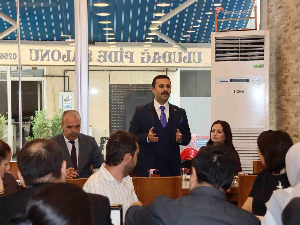 Koçarlı'da Robofest hazırlıkları için Kaymakam Taşkın personelle buluştu