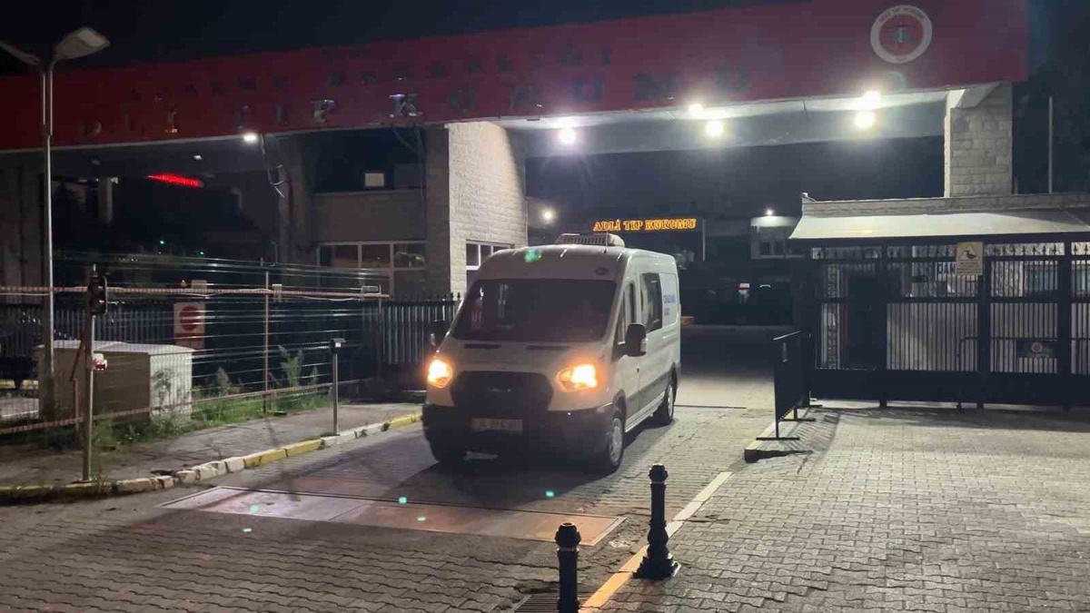 Konserde fenalaşan Mahmud Sami Ramazanoğlu'nun cenazesi Adli Tıp'tan alındı