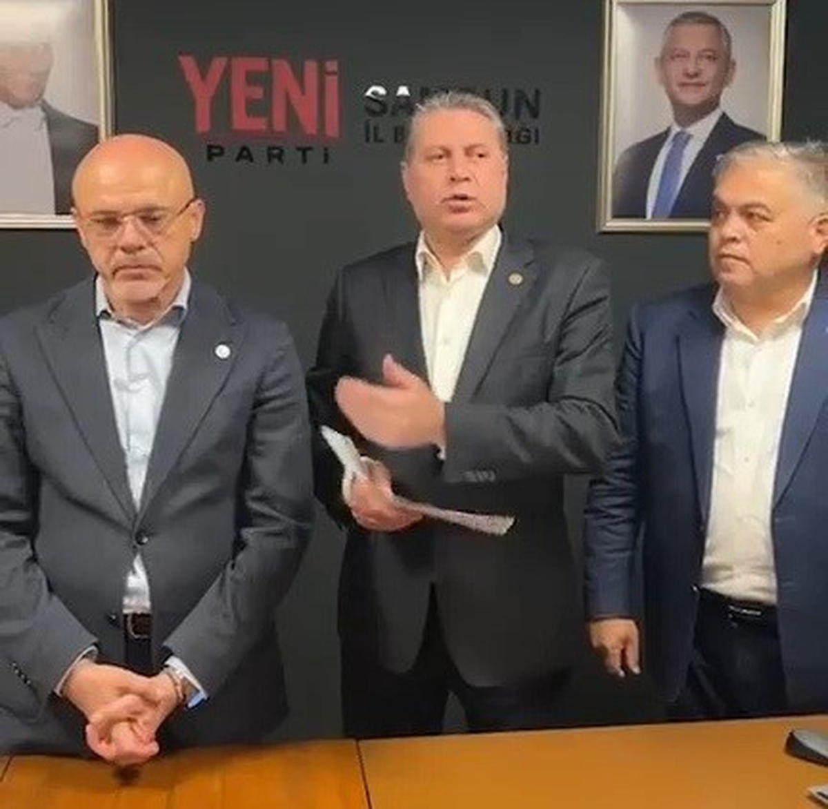 Mehmet Özdağ, Yeni Parti Samsun İl Başkanlığı ön seçimini 200 oy farkla kazandı