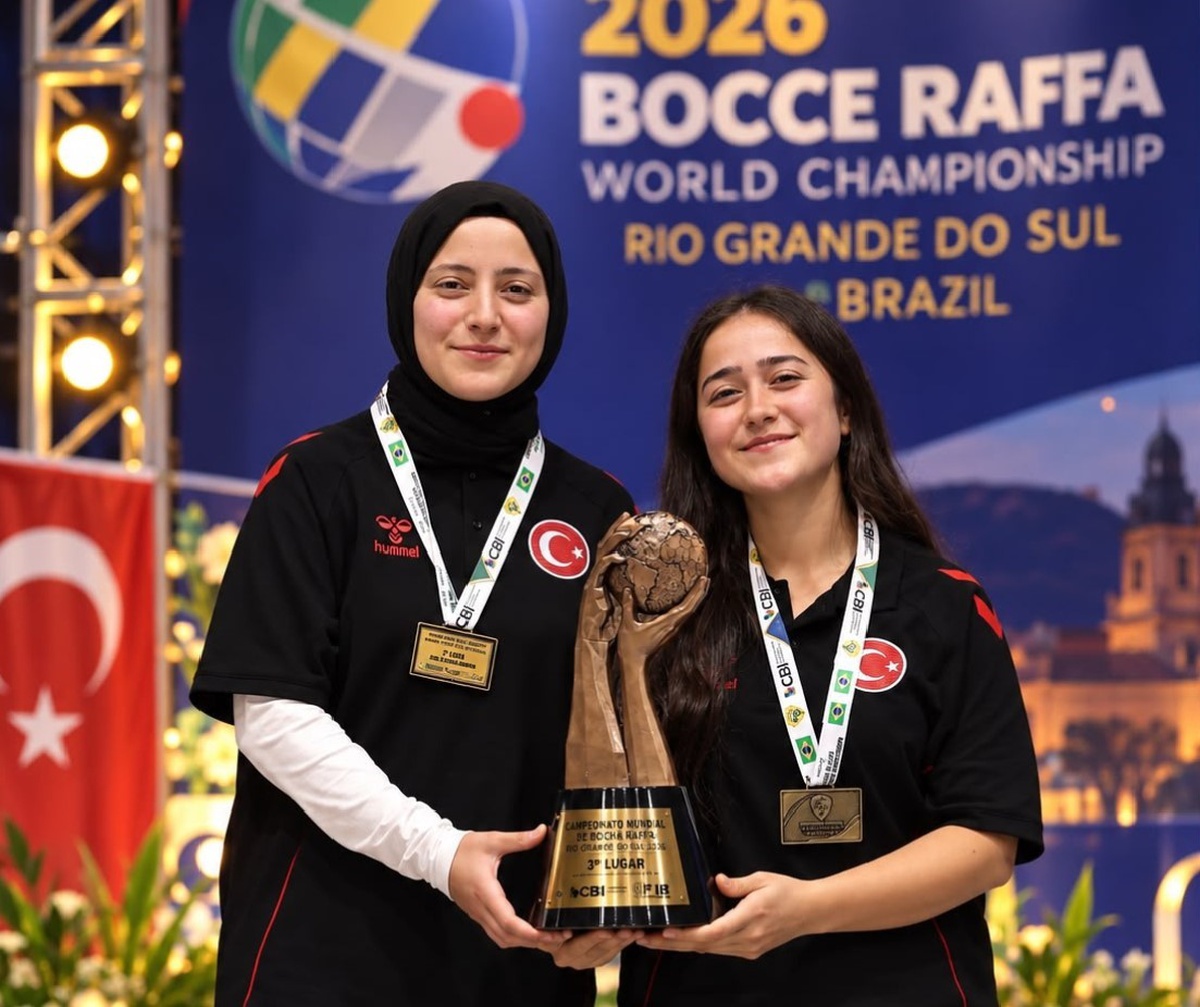 Samsunsporlu Selma Kalanç, Brezilya'da dünya üçüncüsü olarak bronz madalya kazandı