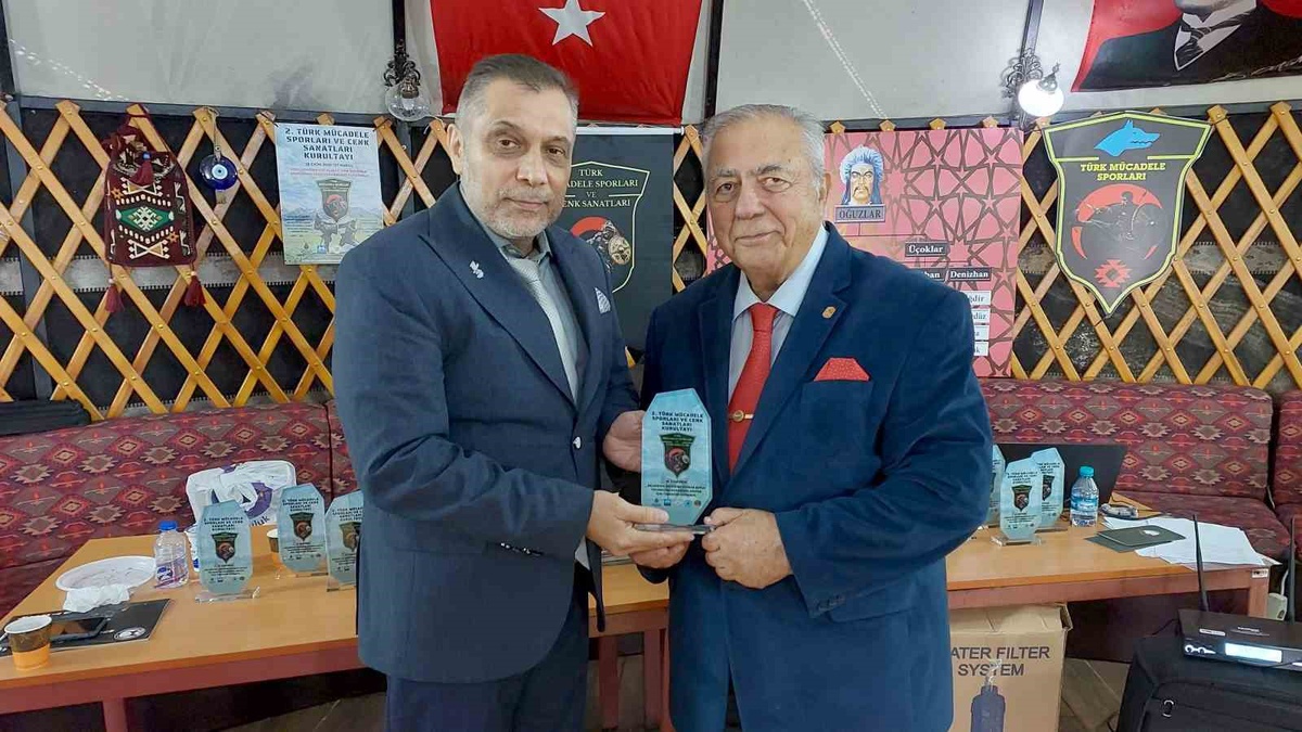 Türk Mücadele Sporları ve Cenk Sanatları Kurultayı ikinci kez Topkapı'da toplandı