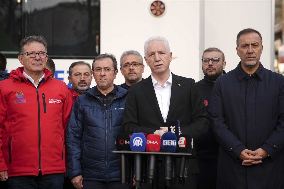 İstanbul Valisi Davut Gül, 'İstanbul’da 6 kişi, Kocaeli’de 2 kişi vefat etti. 19 bin 300 civarında ihbar geldi. Her bir ihbara arkadaşımız yerinde tespit etti' dedi.