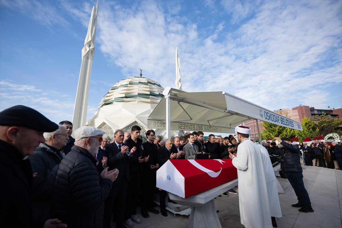 86 yaşında hayatını kaybeden Prof. Dr. Süleyman Saim Tekcan toprağa verildi