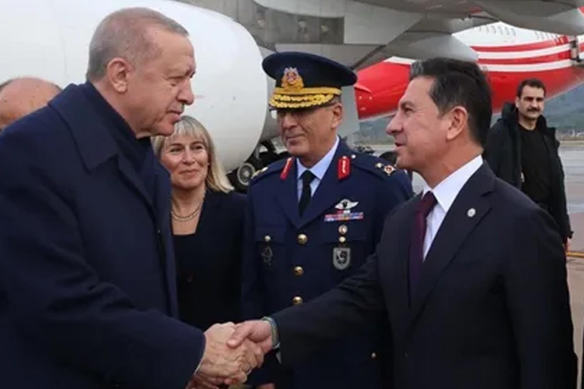 Ahmet Aras, AK Parti'ye mi geçecek? İddialara ilk ağızdan yanıt verdi