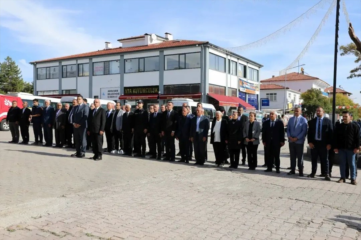 Arguvan'da 19 Ekim Muhtarlar Günü kutlandı, muhtarlar Kaymakam Ağar'ı ziyaret etti