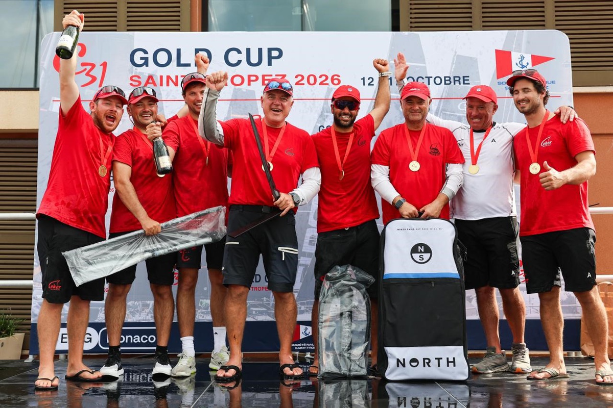 Eker Süzme Yelken Takımı, Cape 31 Gold Cup'ta 17 puan farkla dünya şampiyonu oldu