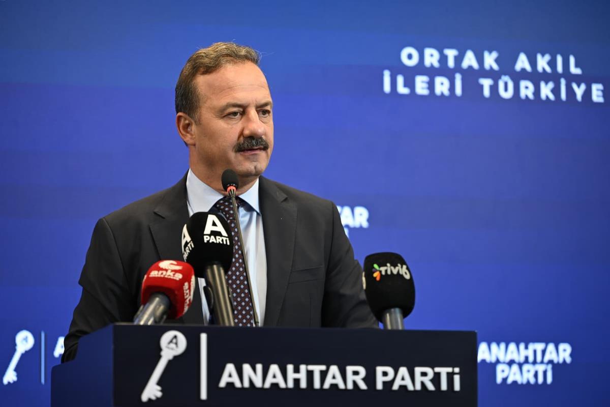 Mansur Yavaş'a şartlı destek mesajı veren Yavuz Ağıralioğlu kimdir? Anahtar Parti lideri kaç yaşında, nereli, İYİ Parti'den neden ayrıldı?